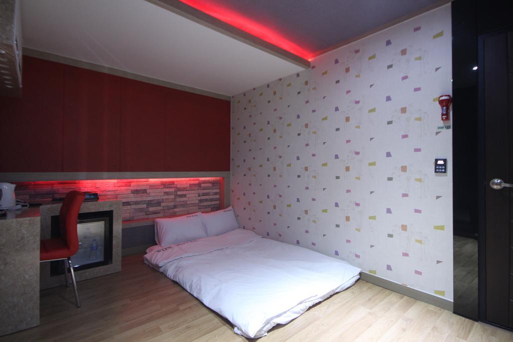 Pohang Wow Motel الغرفة الصورة